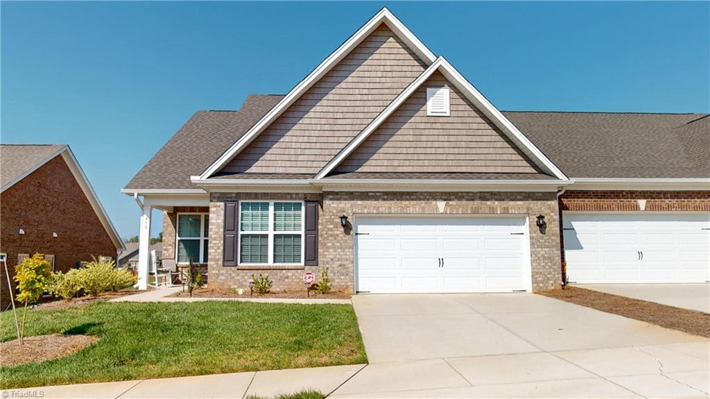 Mountain Grove Ln, Kernersville, NC 27284