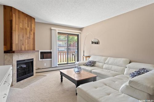 102c-1121 Mckercher Dr, Saskatoon, SK, S7H5B8 | Card Image