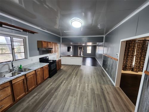 10001 Fm 1331, Taylor, TX, 76574-5871 | Card Image