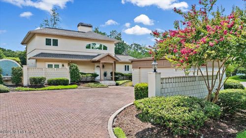 10113 Courtyards Pl W, Jacksonville, FL, 32256-7162 | Card Image