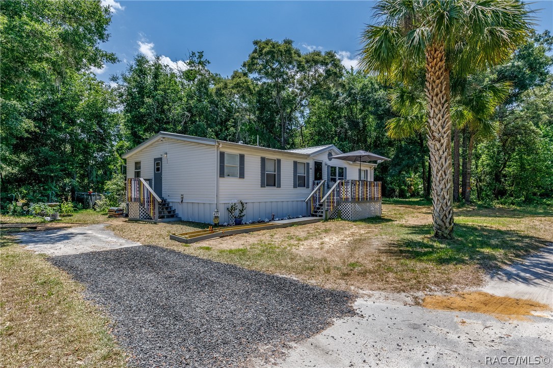 Florene Pt, Crystal River, FL 34429