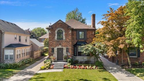 253 Mckinley Ave, Grosse Pointe Farms, MI, 48236-3459 | Card Image
