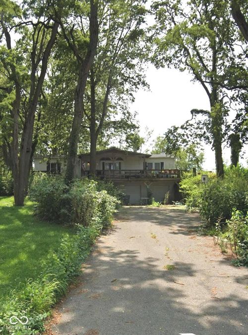 7575 W 1000 S, Fortville, IN, 46040-9224 | Card Image