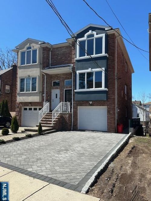 795 Fairview Ln, Cliffside Park, NJ, 07010-2112 | Card Image