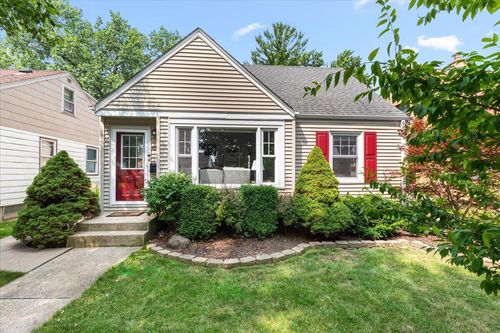 3035 N 88th Street, Milwaukee, WI, 53222 | Card Image