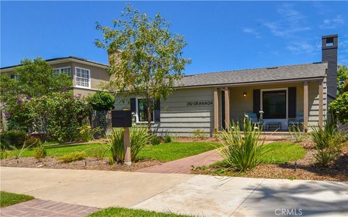 292 Granada Ave, Long Beach, CA, 90803-5520 | Card Image