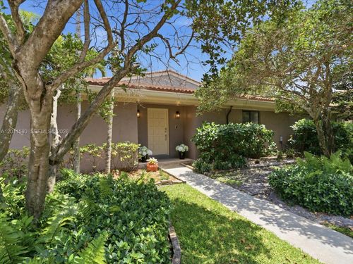 16-88-110 Dunwoody Ln, Hollywood, FL, 33021-2952 | Card Image