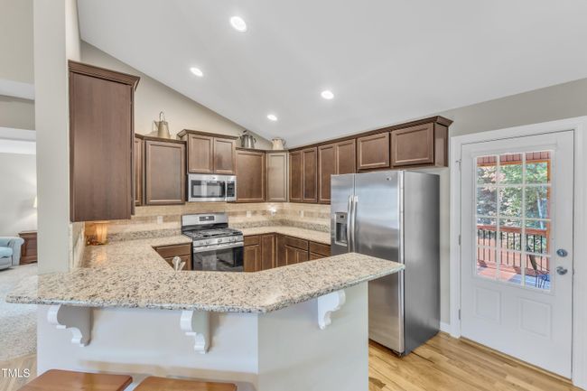 18-3723 Summer Springs-11 | Image 12