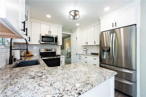 3049 Seminole Ct, Gibsonia, PA, 15044-8281 | Card Image