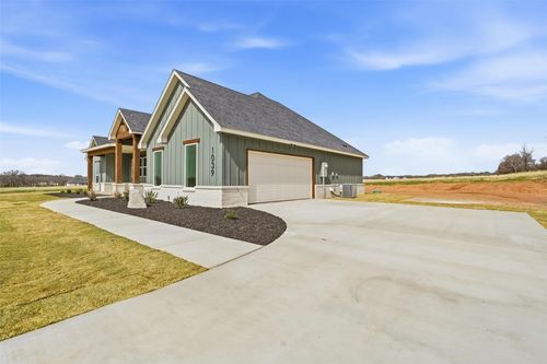 1039 Colt Rd, Springtown, TX, 76082-5984 | Card Image