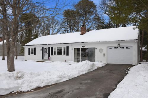 22 Johnson Ln, West Yarmouth, MA, 02673-2753 | Card Image