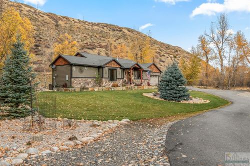 229 W School St, Absarokee, MT, 59001-8518 | Card Image