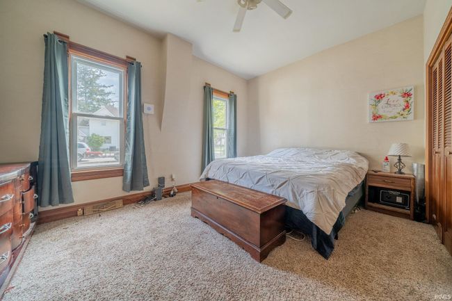 521 S Riverside Dr, House other with 3 bedrooms, 2 bathrooms and null parking in Winamac IN | Image 13