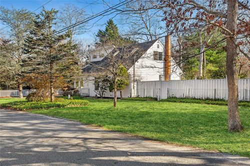 20 Walton Street, East Hampton, NY, 11937 | Card Image