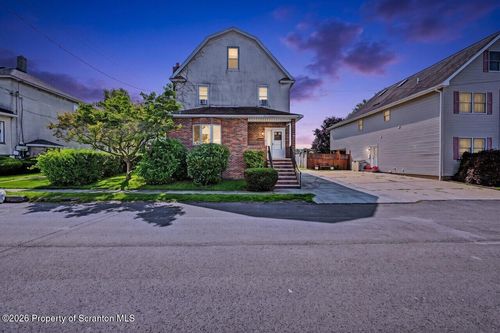 323 Foote St, Dunmore, PA, 18512-3101 | Card Image