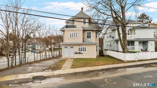 133 Southmayd Road, Waterbury, CT, 06705 | Card Image