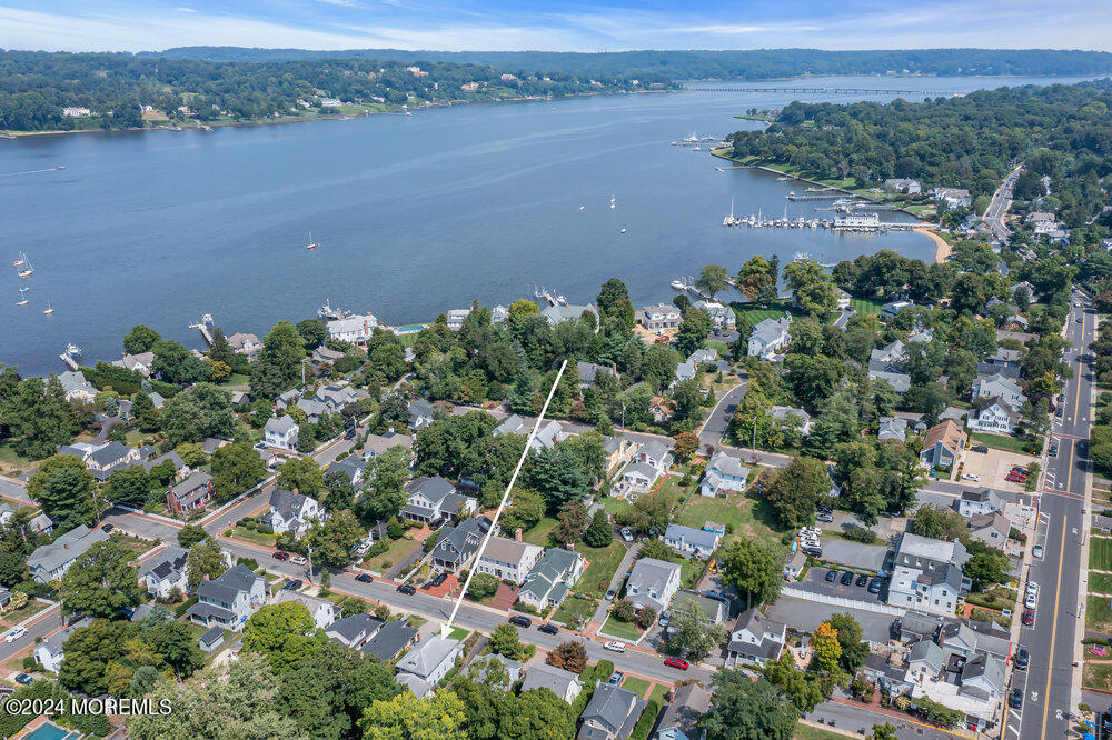 DE Normandie Ave, Fair Haven, NJ 07704