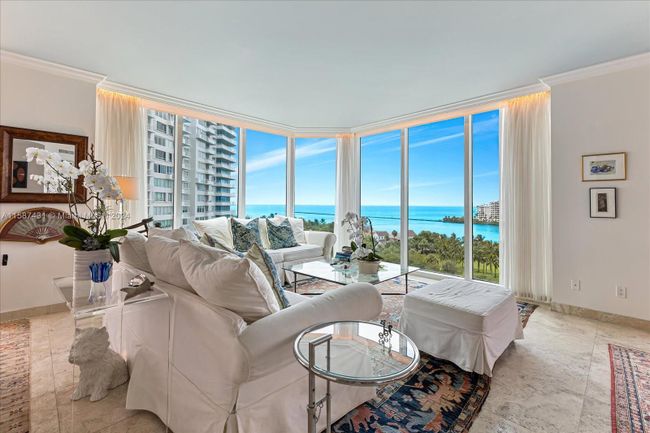 1001 - 300 S Pointe Dr, Condo with 3 bedrooms, 2 bathrooms and null parking in Miami Beach FL | Image 17