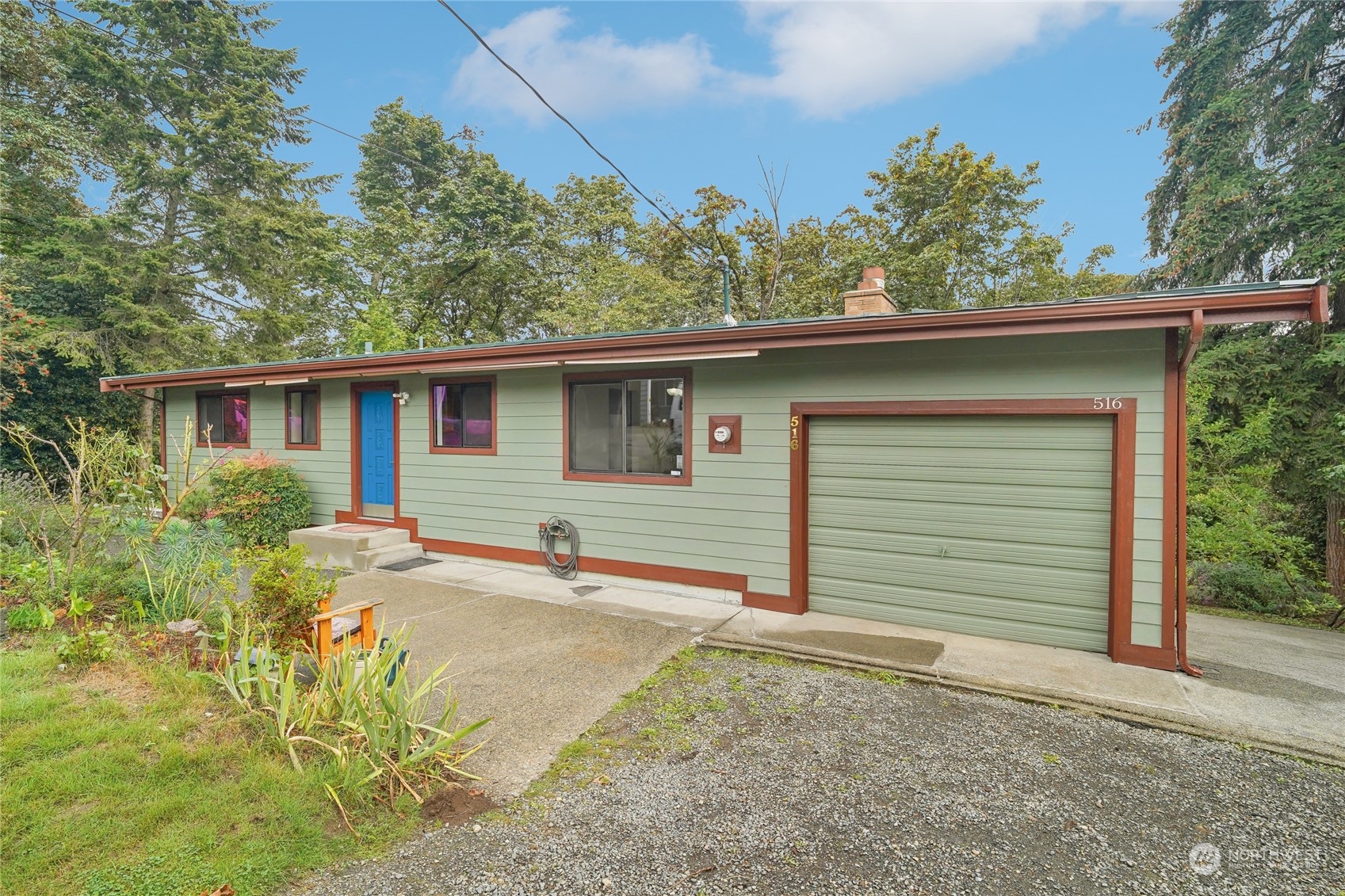 Taylor Pl, Renton, WA 98057