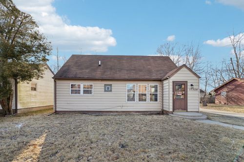 17304 Lathrop Ave, East Hazel Crest, IL, 60429-1947 | Card Image