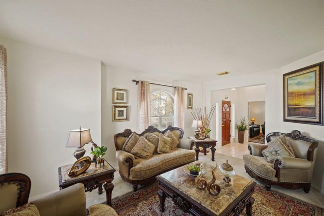 13823 Eldridge Garden Cir, House other with 4 bedrooms, 3 bathrooms and 2 parking in Houston TX | Image 5