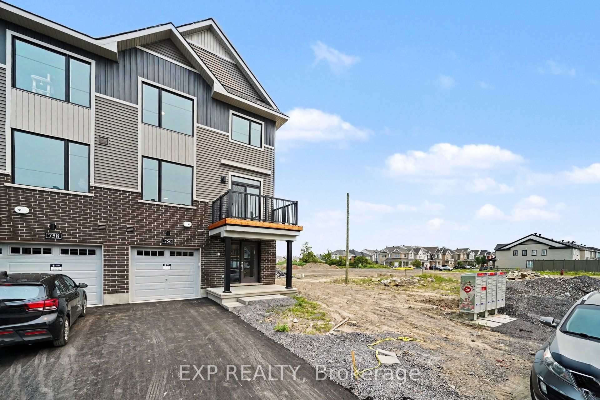 Residential Lease in Barrhaven 3