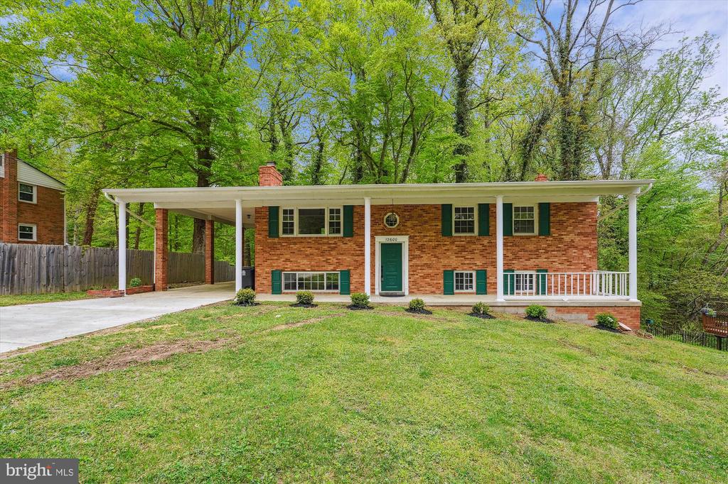Parker Ln, Clinton, MD 20735