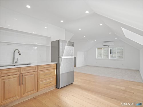 54 Richmondville Ave, Westport, CT, 06880-2045 | Card Image