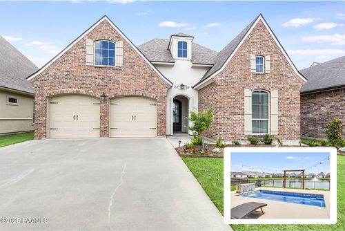 111 San Sebastian Dr, Youngsville, LA, 70592-6700 | Card Image