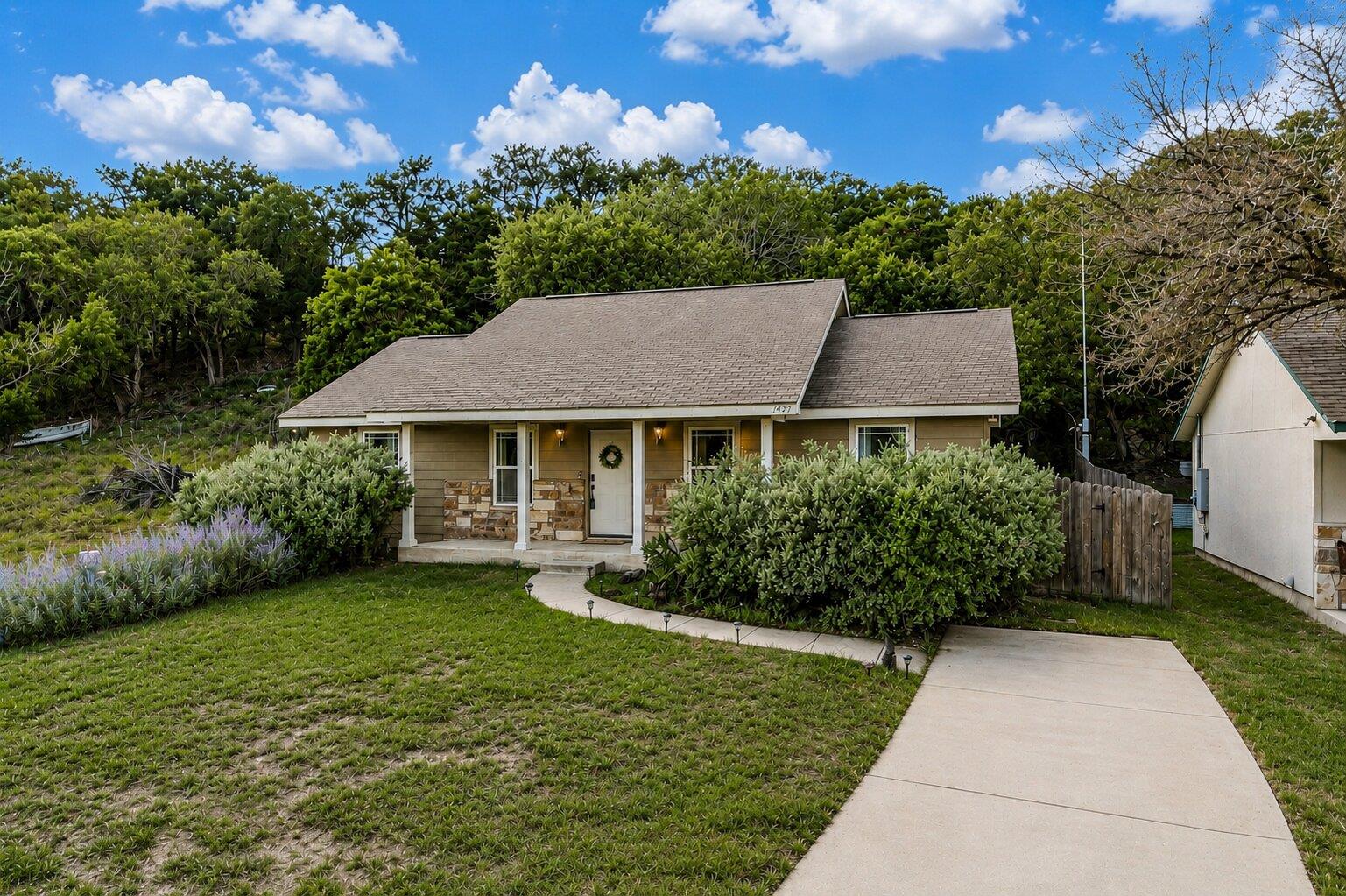 Residential in Canyon Lake 2