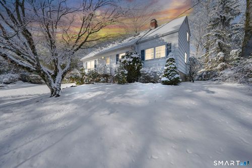 415 Cascade Drive, Fairfield, CT, 06825 | Card Image