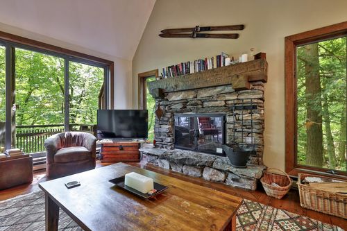 232 Soaring Hawk Rd, Plymouth, VT, 05056-9449 | Card Image