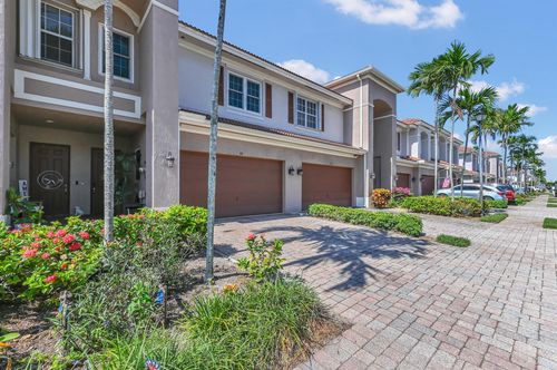 88 Nottingham Pl, Boynton Beach, FL, 33426-8428 | Card Image