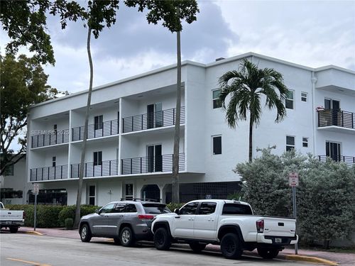 apt-202-1033 Lenox Ave, Miami Beach, FL, 33139-4801 | Card Image