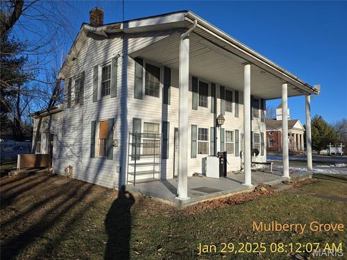 305 N Maple St, Mulberry Grove, IL, 62262-1005 | Card Image