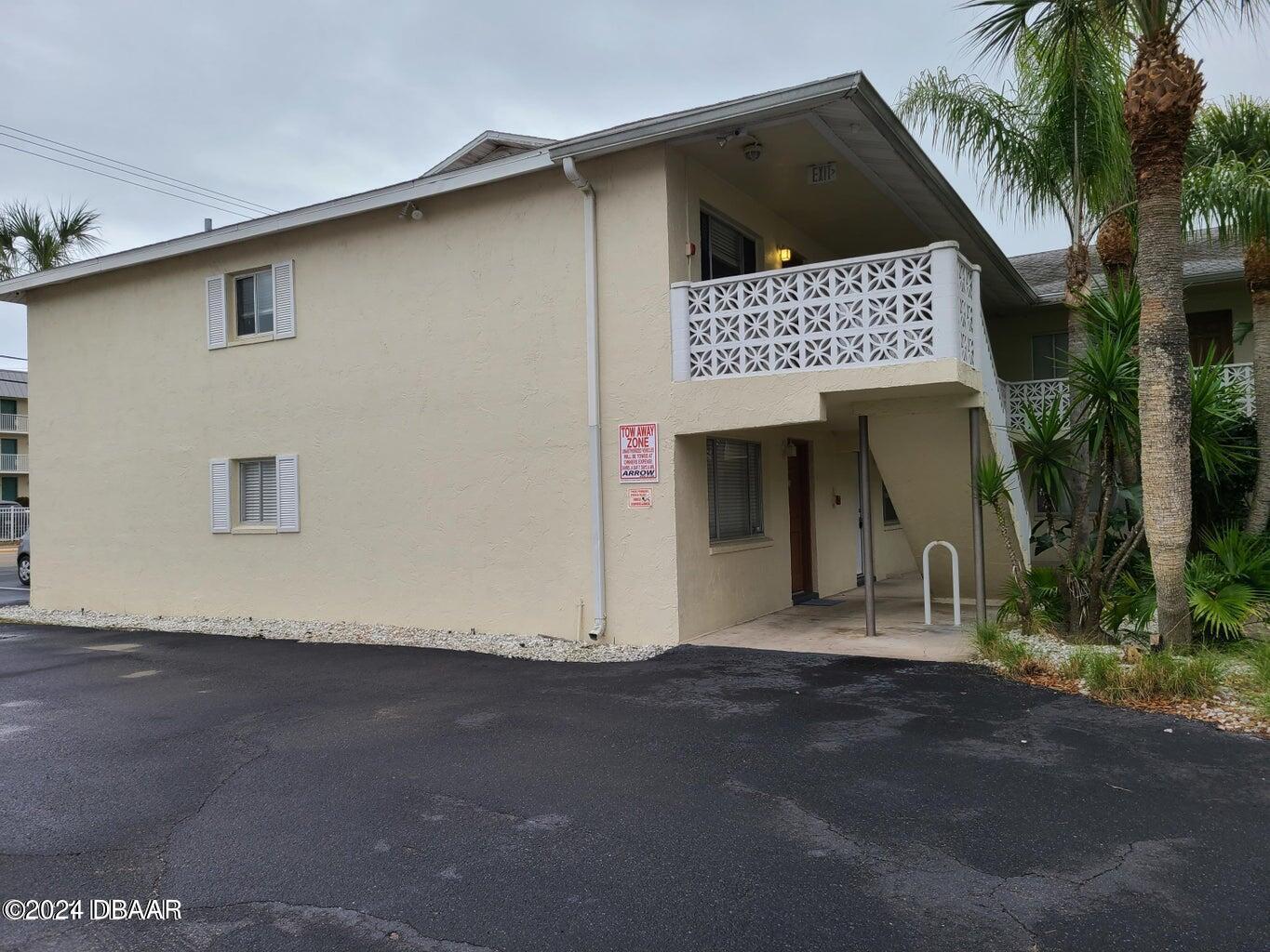 Residential Lease in Daytona Beach