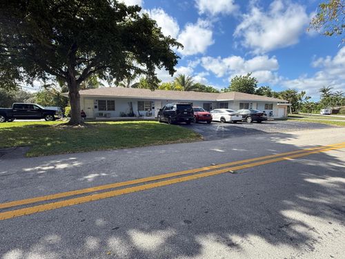 828 Ne 16th Street, Fort Lauderdale, FL, 33304 | Card Image