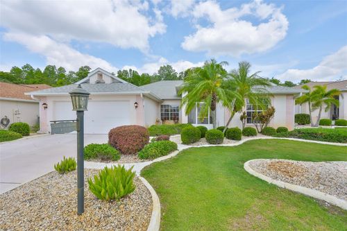 2216 W Del Webb Blvd, SUN CITY CENTER, FL, 33573-4844 | Card Image