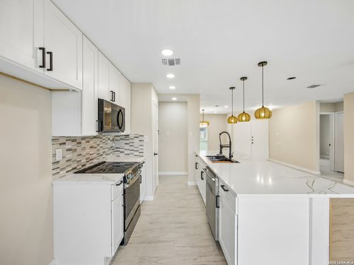 11410 Spring Rain, San Antonio, TX, 78249-2622 | Card Image