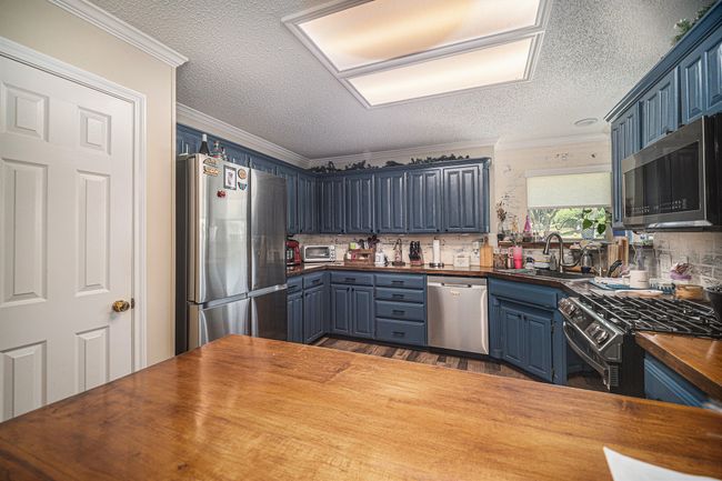5501 Gateway Ln, House other with 3 bedrooms, 3 bathrooms and null parking in Arlington TX | Image 8