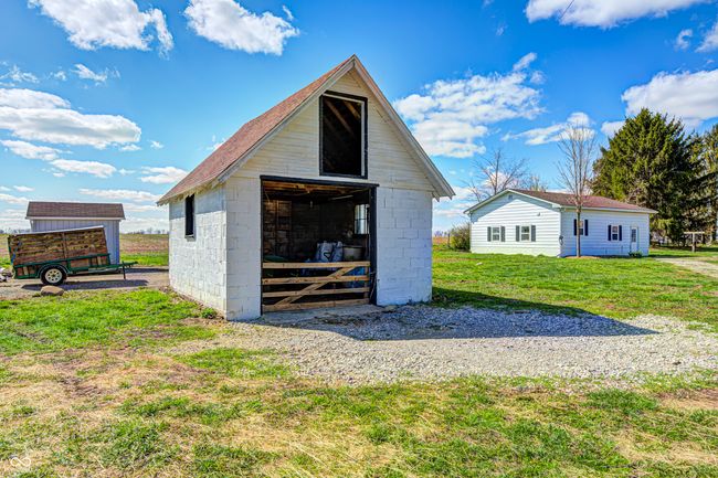 view of outdoor structure featuring an outbuilding | Image 70
