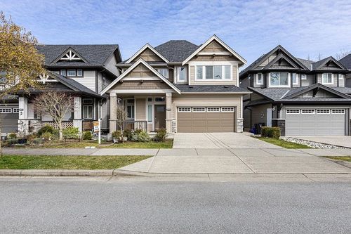 20443 83a Ave, Langley, BC, V2Y0S2 | Card Image