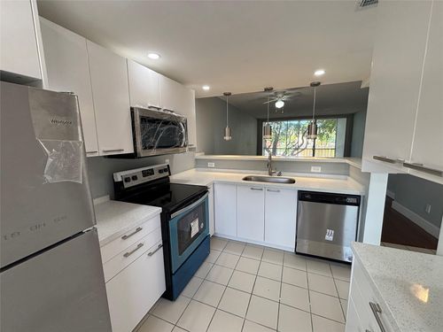 apt-211-6000 Nw 64th Ave, Fort Lauderdale, FL, 33319-2248 | Card Image