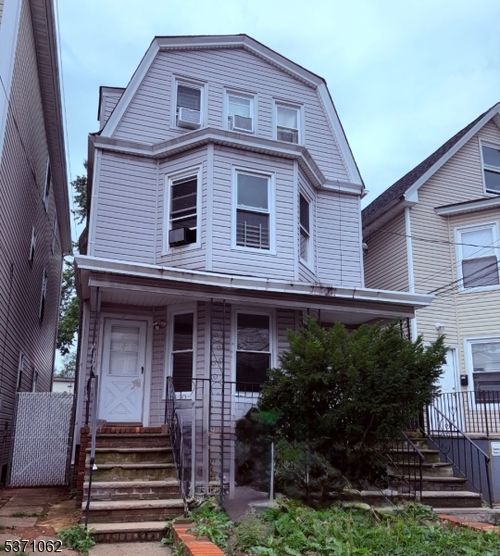 1060 Bond St, Elizabeth, NJ, 07201-1474 | Card Image