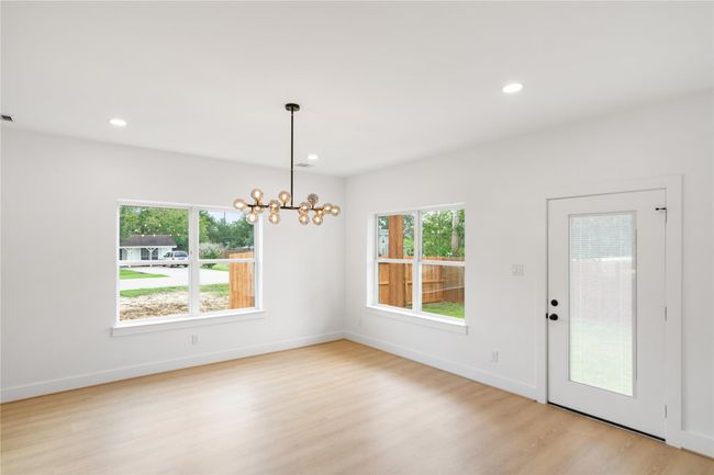 So many ways to place your furniture! | Image 15