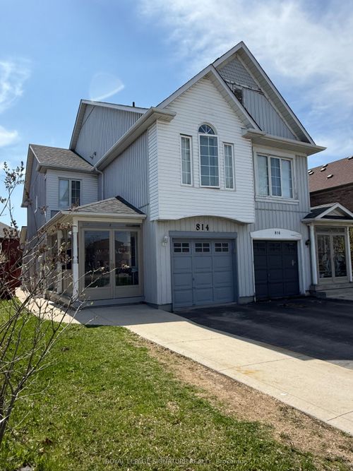 814 Golden Farmer Way, Mississauga, ON, L5W1A7 | Card Image