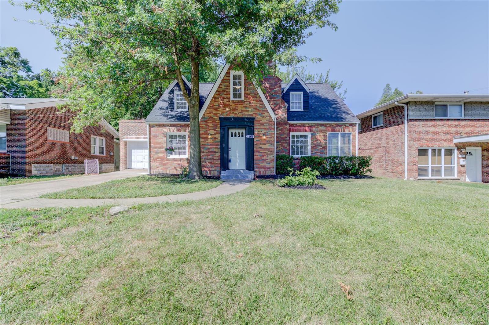 New Florissant Rd, Florissant, MO 63031