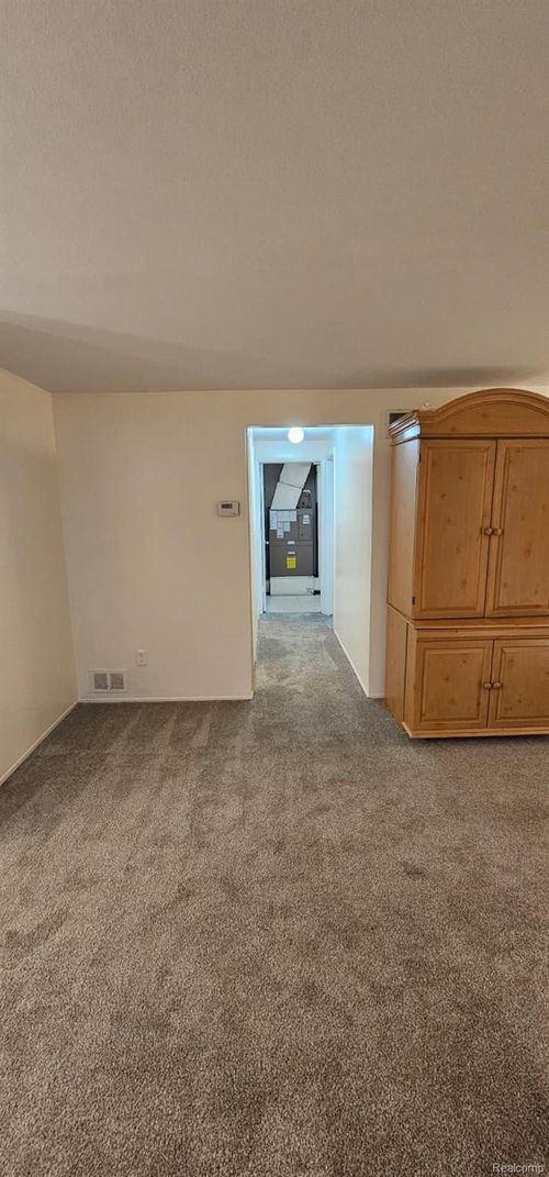 108 Princeton Dr, South Lyon, MI, 48178-1510 | Card Image