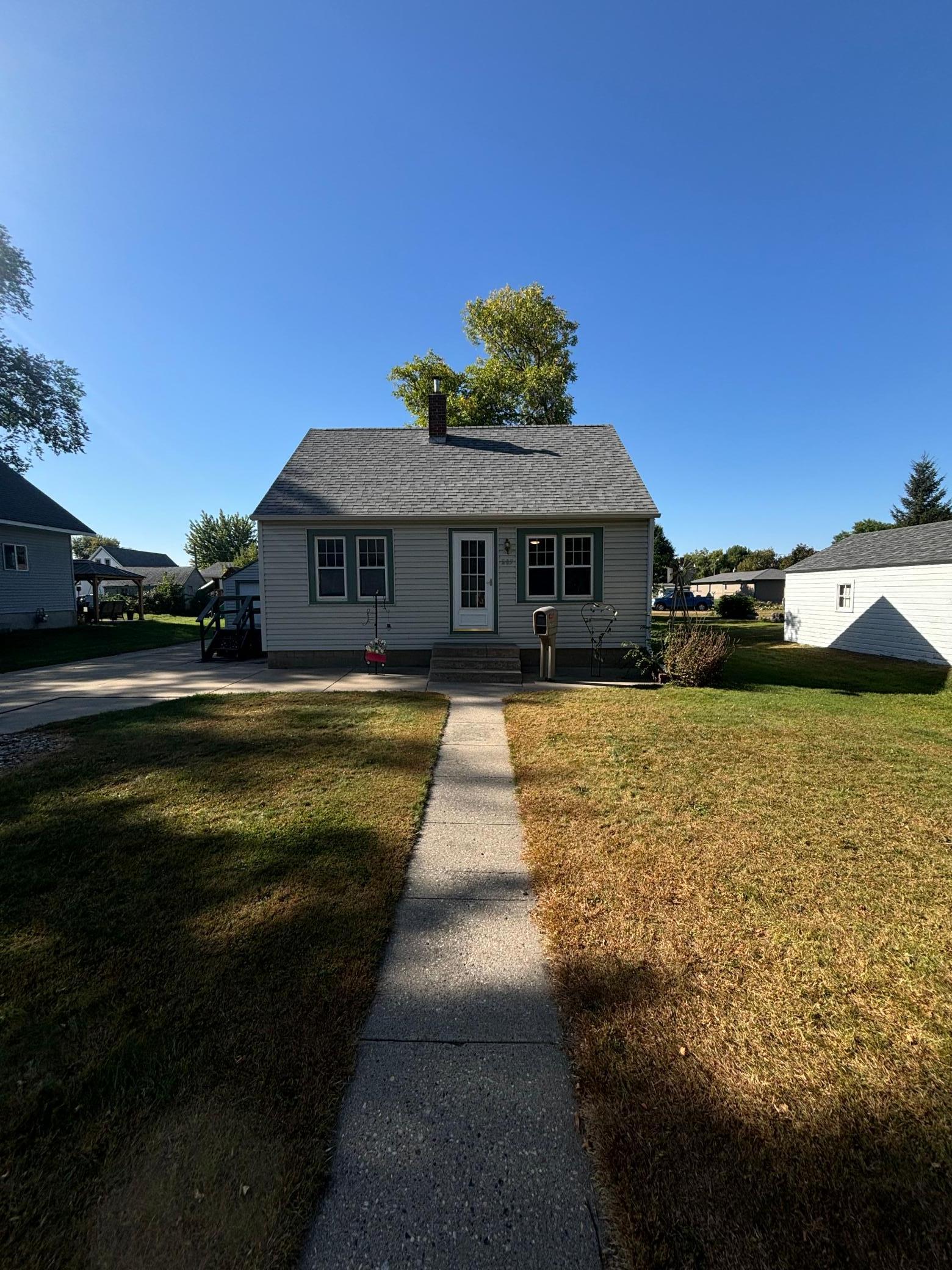17th St, Benson, MN 56215
