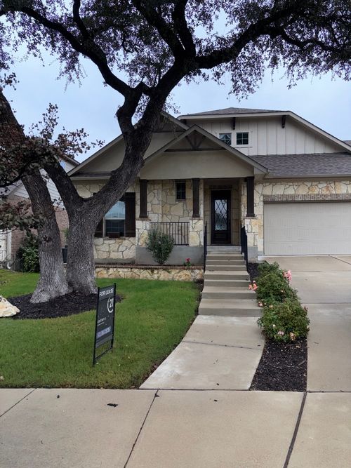 509 Fair Oaks Dr, Georgetown, TX, 78628-5204 | Card Image